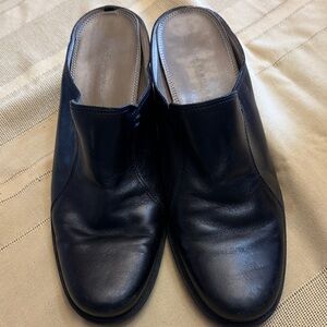 Naturalizer Black Leather Loafers